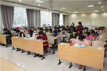 没有广东教师资格证，可以先参加广东教师招聘考试吗?